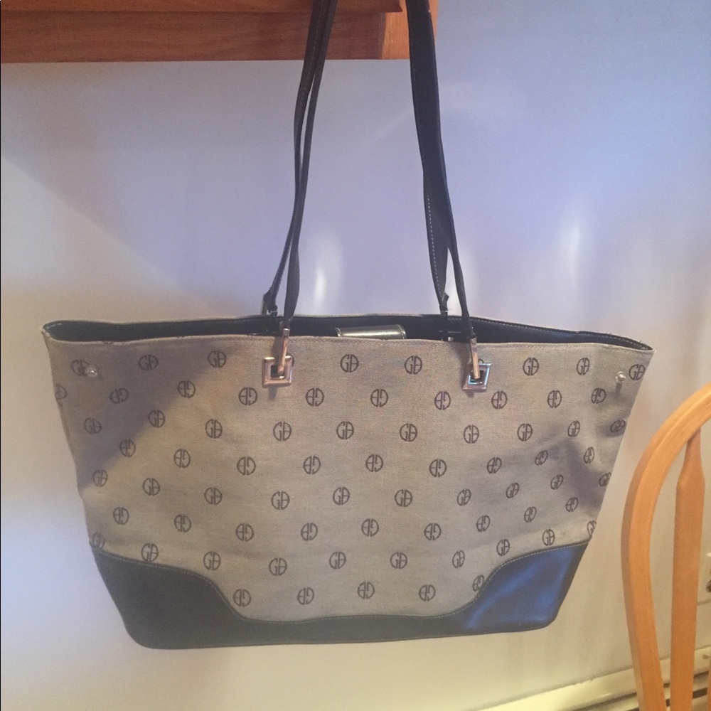 Very nice shoulder bag